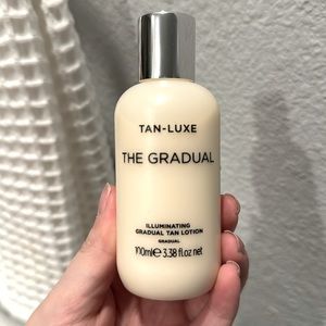 Tan-Luxe gradual illuminating tan lotion